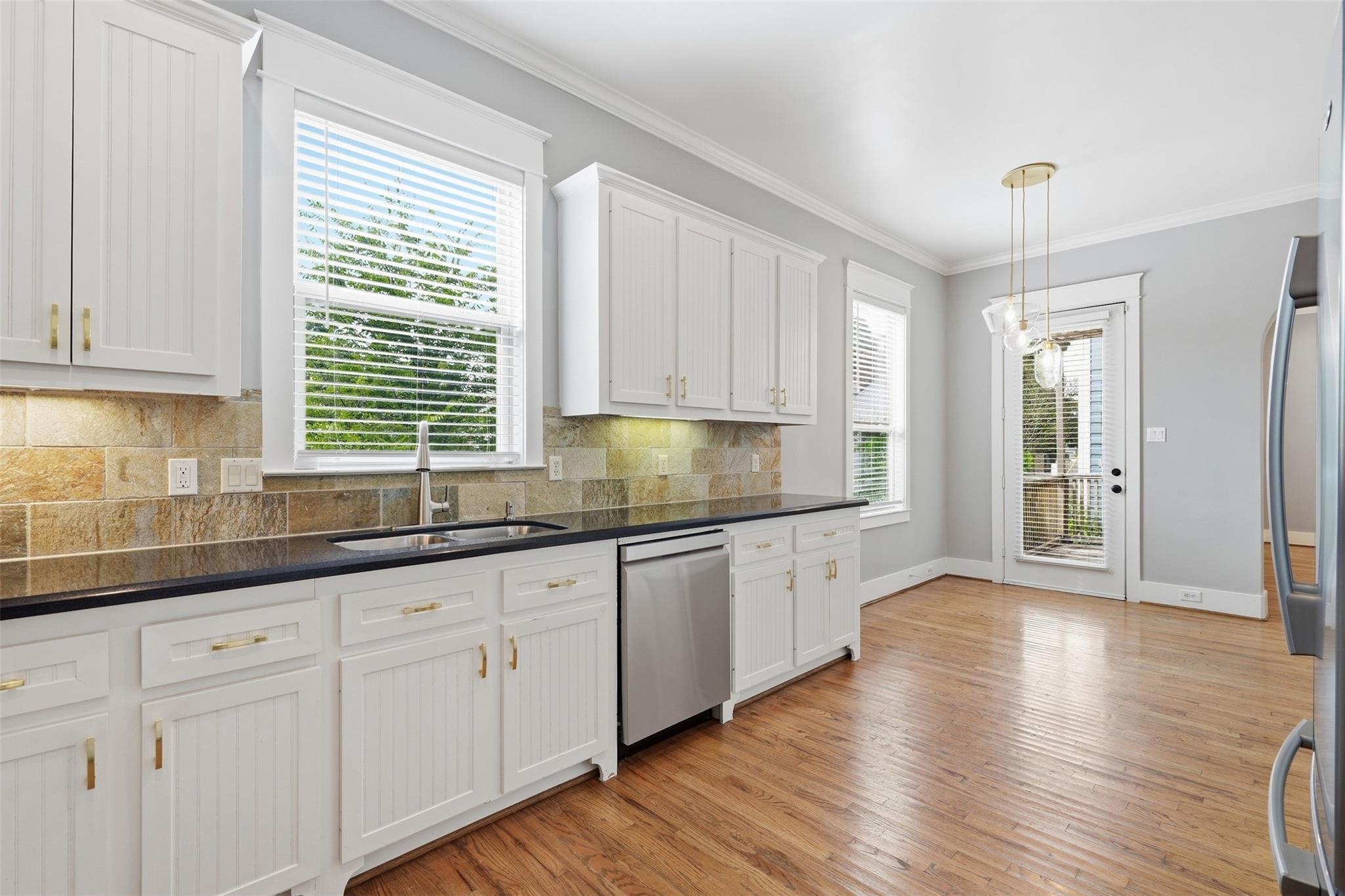 1030 W 16 Th Street
