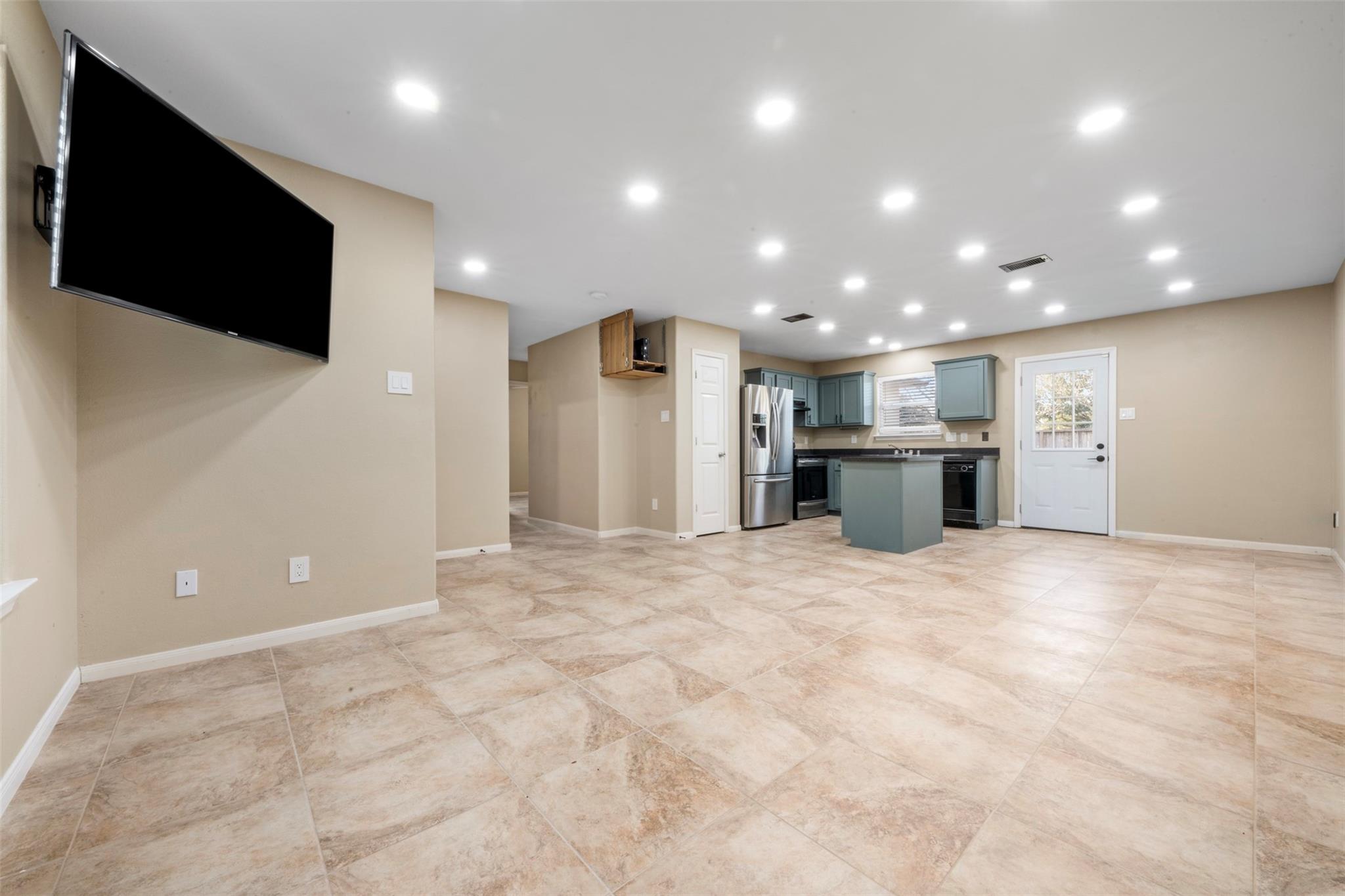 4106 Falling Trace Lane