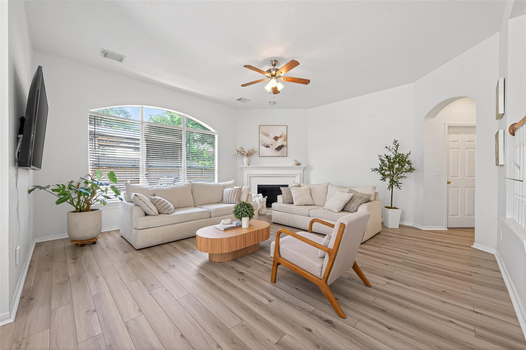 5707 Oakwell Station Court