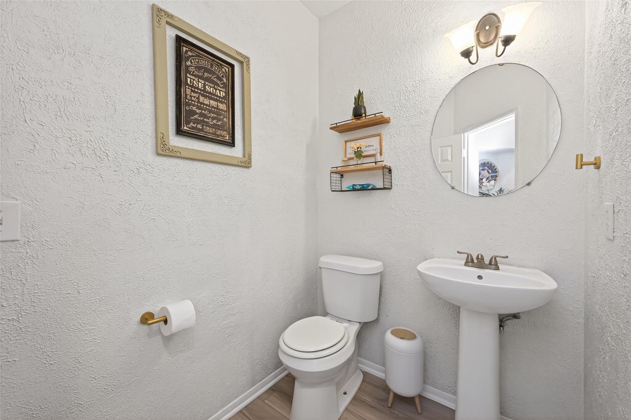 5707 Oakwell Station Court