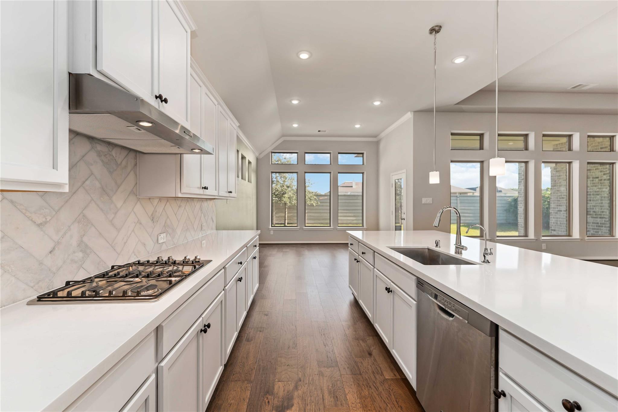 2947 Harbor Spring Way