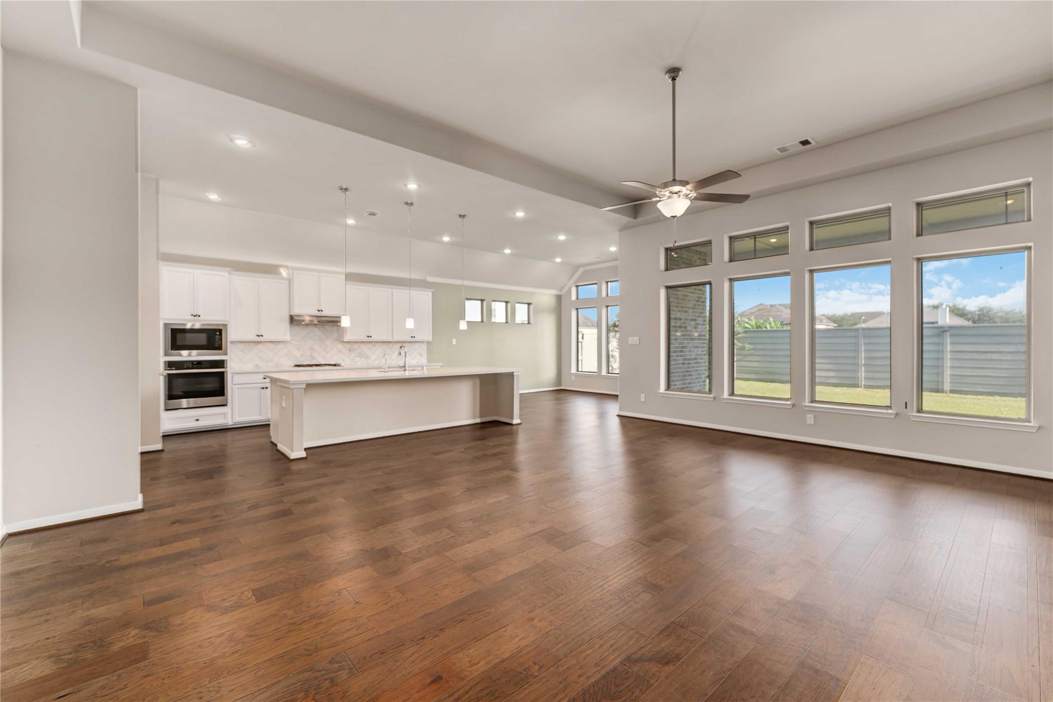 2947 Harbor Spring Way