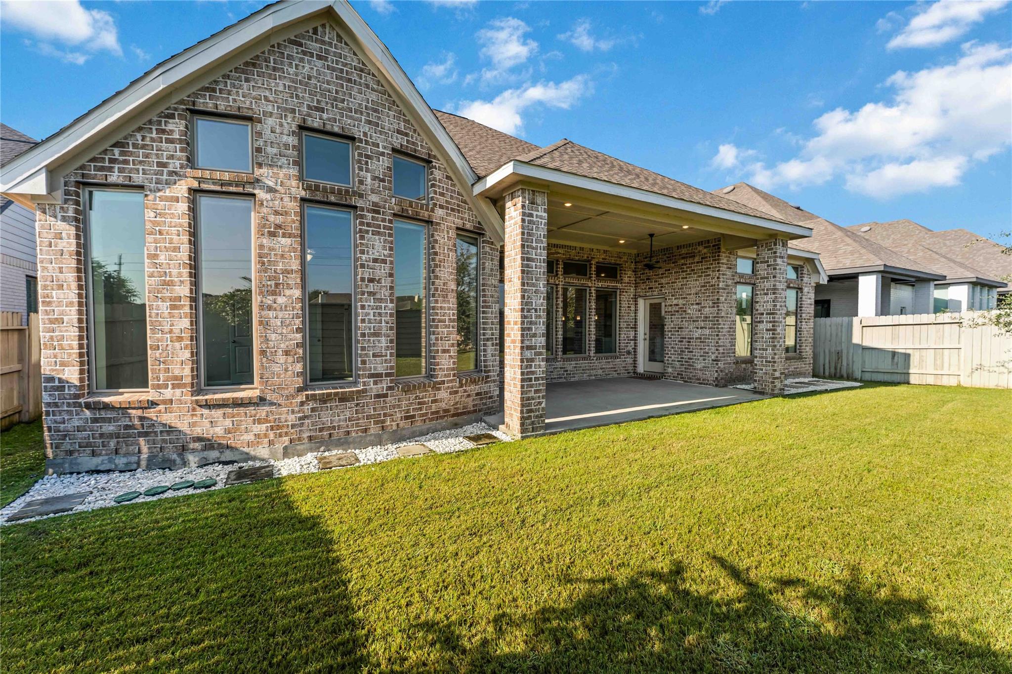 2947 Harbor Spring Way