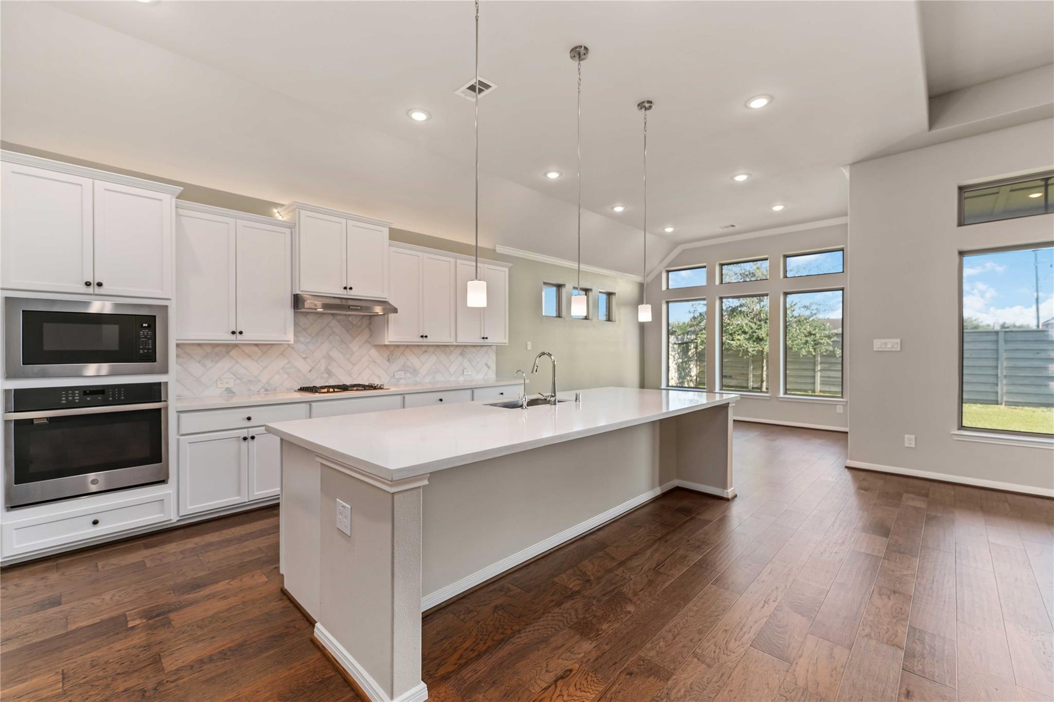 2947 Harbor Spring Way