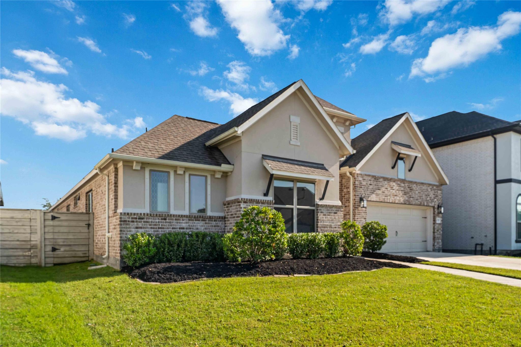 2947 Harbor Spring Way