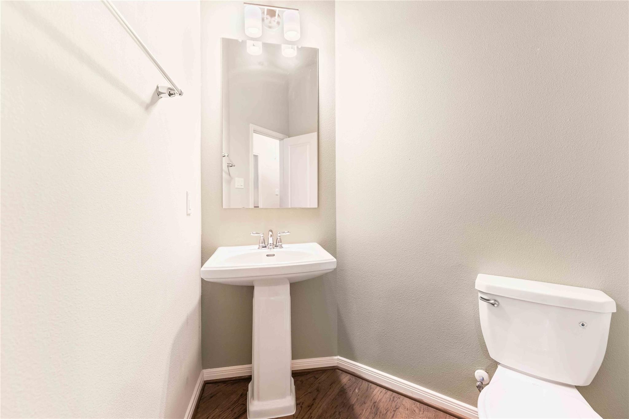 2947 Harbor Spring Way