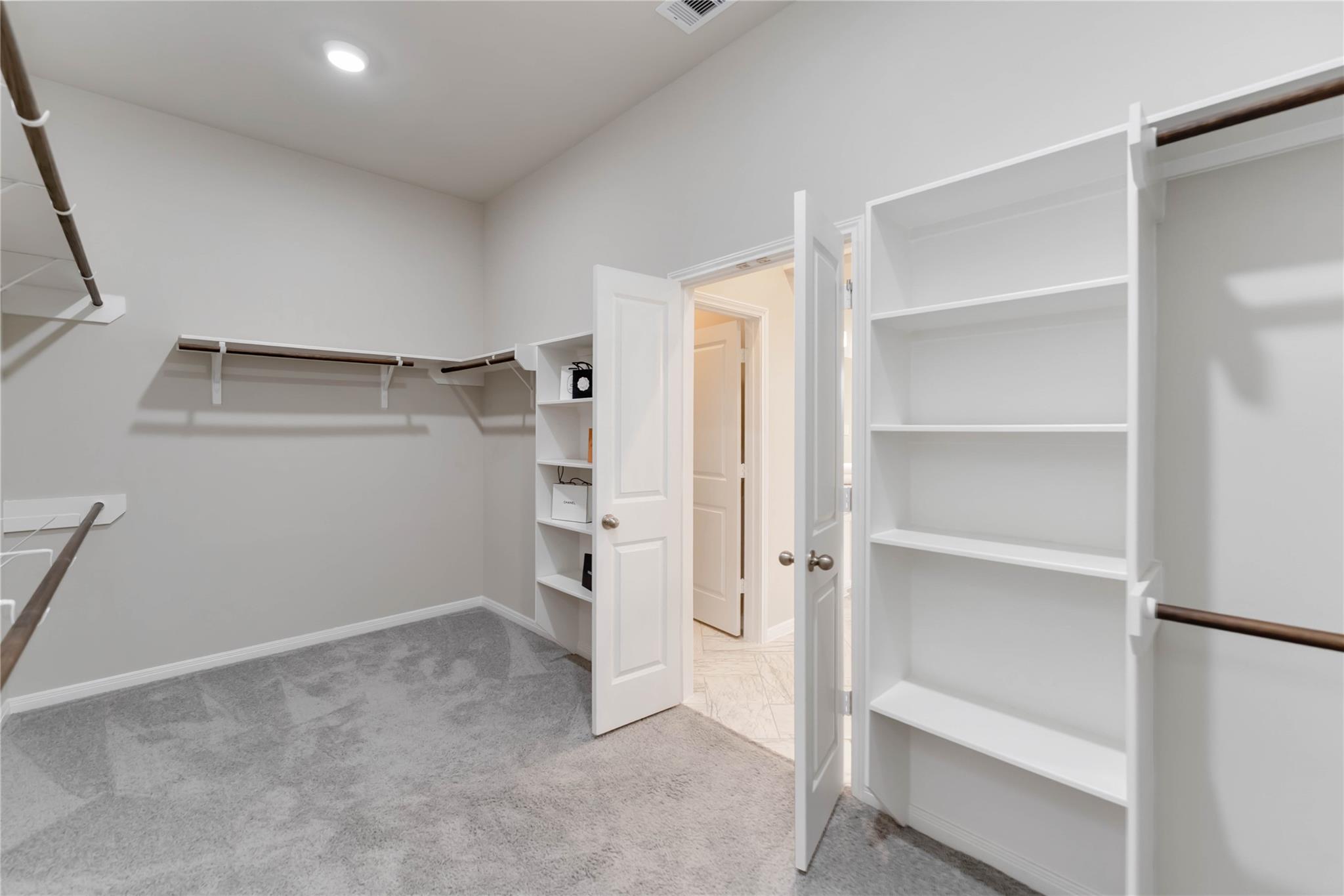 2947 Harbor Spring Way