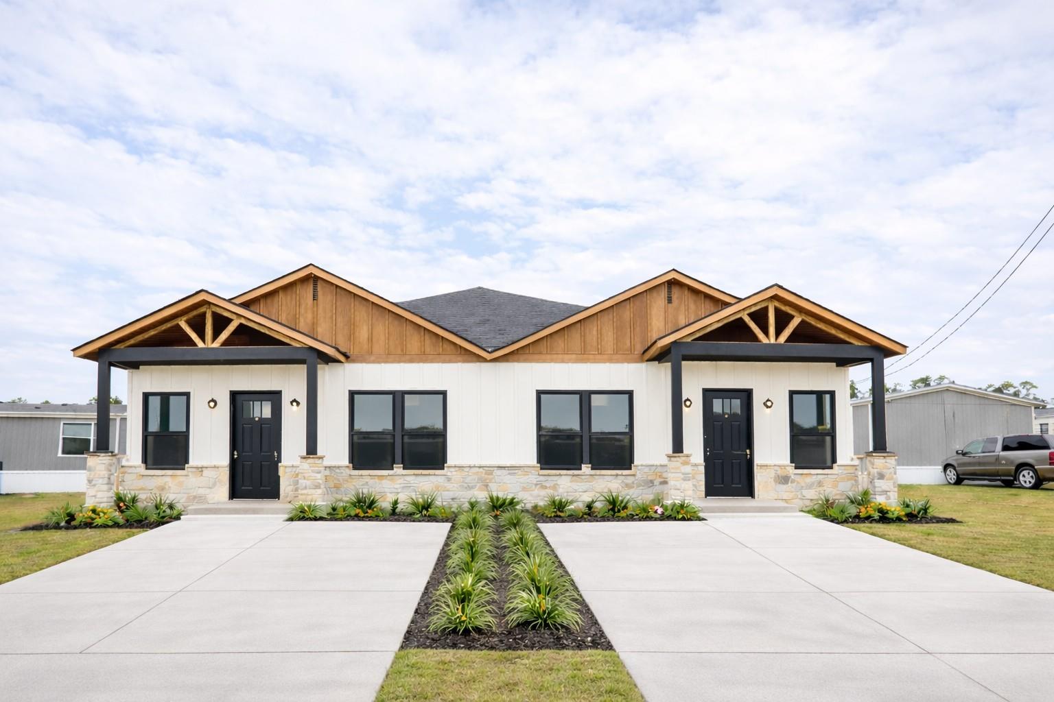 1218 Peter Pine Street