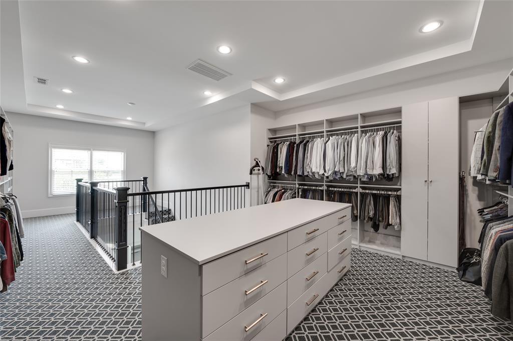 71 Amber Hollow Court, Sugar Land