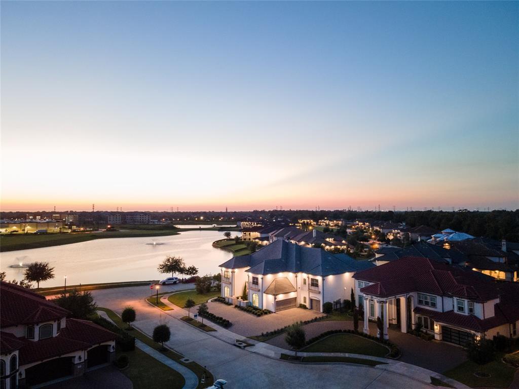 71 Amber Hollow Court, Sugar Land