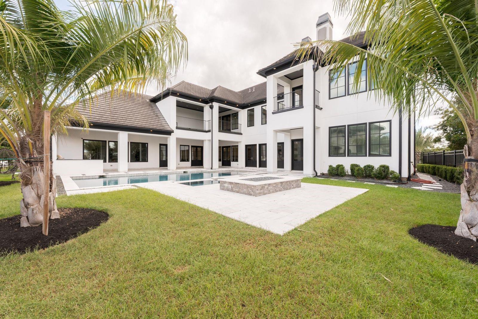 71 Amber Hollow Court, Sugar Land