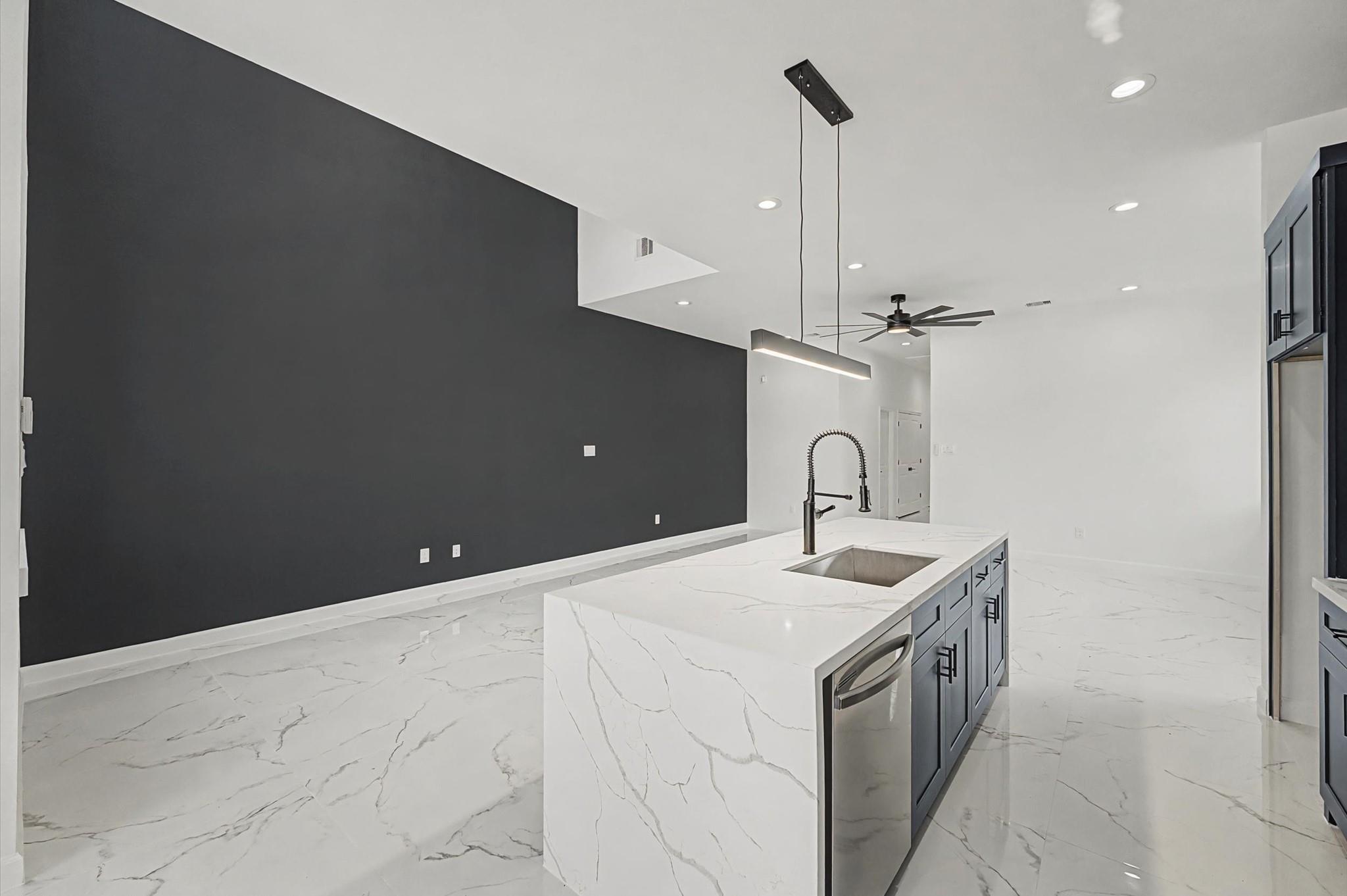 5034 Pershing Street # A