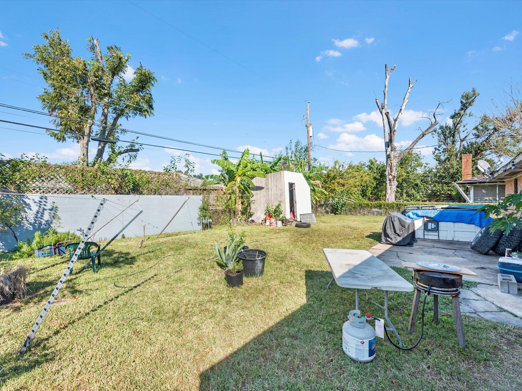 7950 Longridge Drive