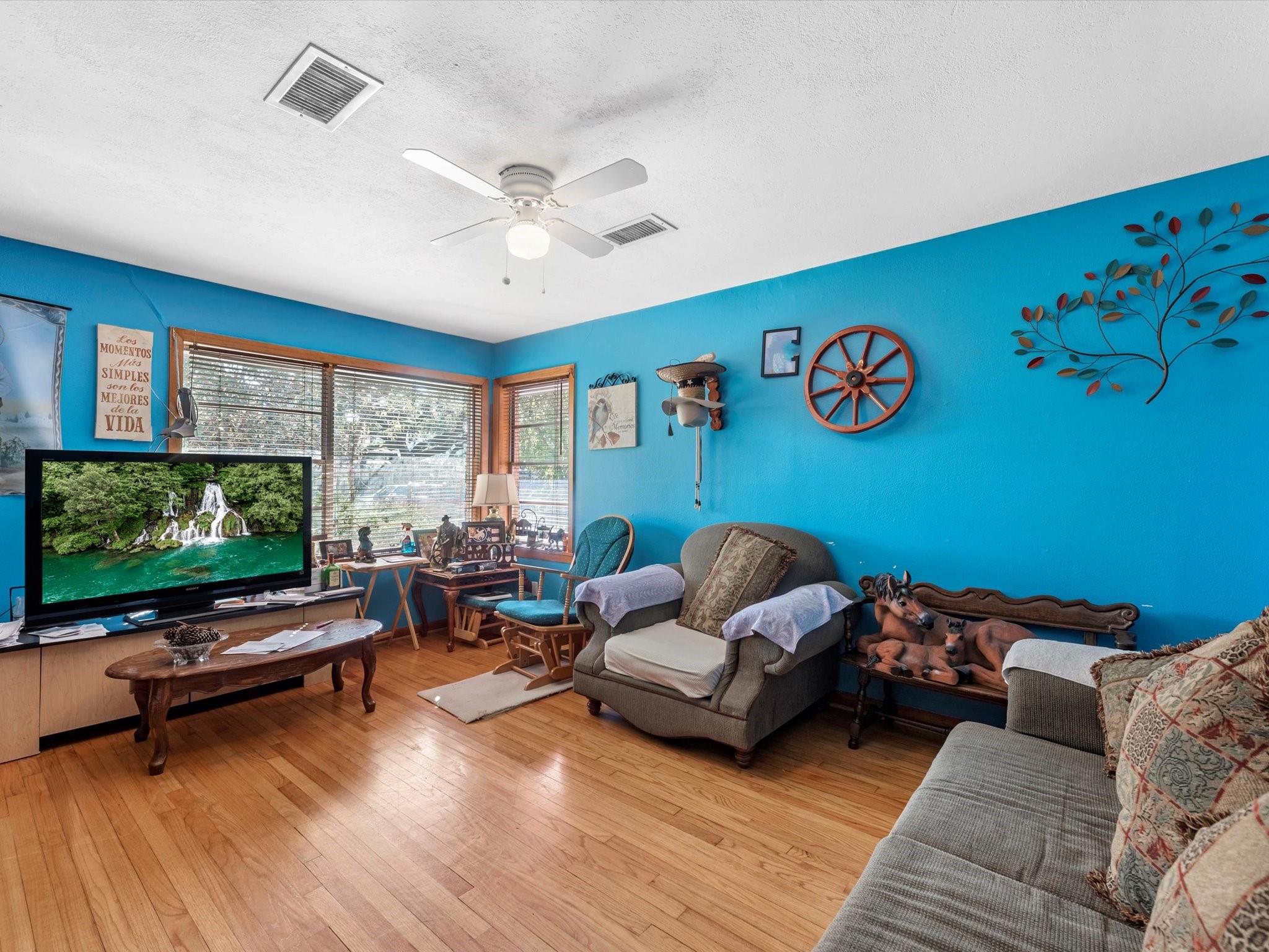 7950 Longridge Drive