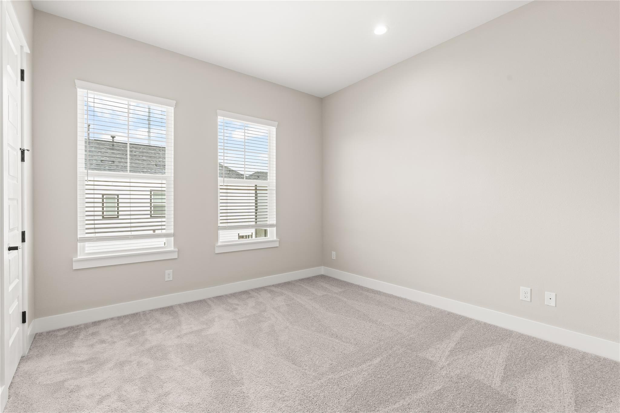 5925 Wheatley Lane