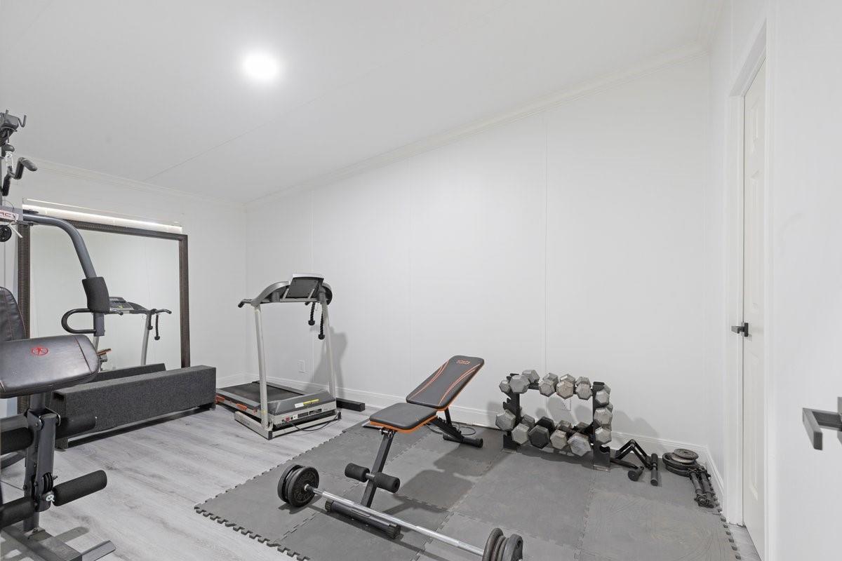 21510 Spring Creek Circle E, Humble