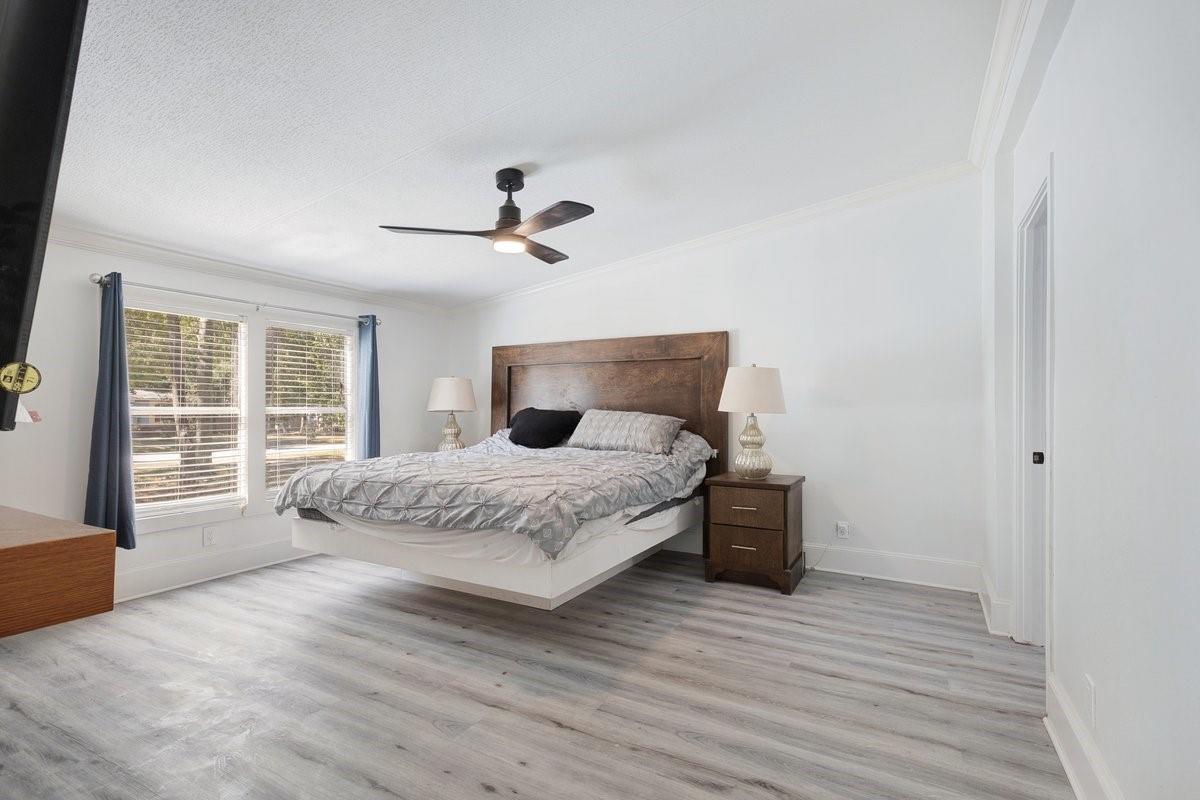 21510 Spring Creek Circle E, Humble