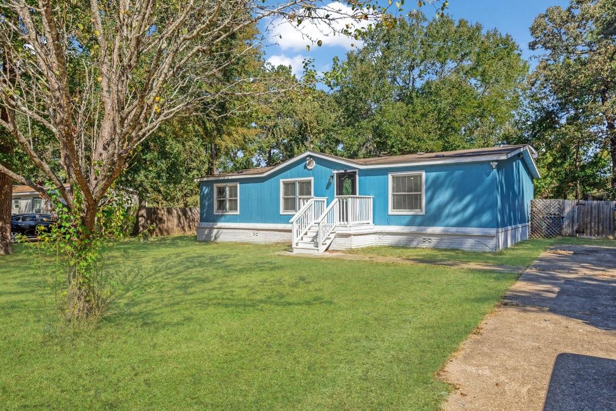 21510 Spring Creek Circle E, Humble