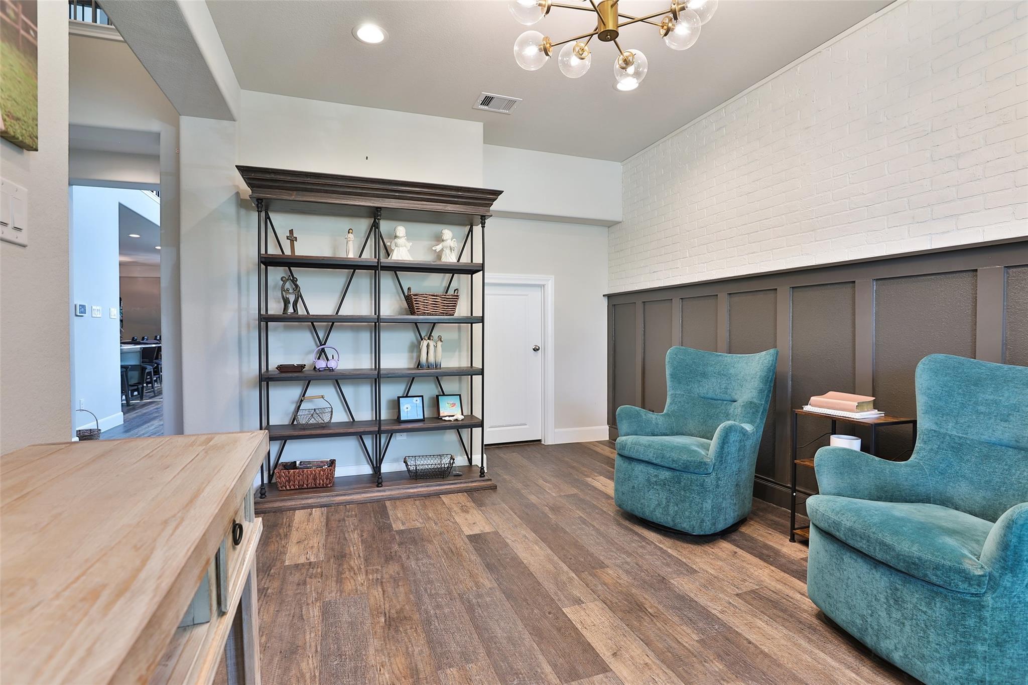 2810 Bluesage Bluff Drive