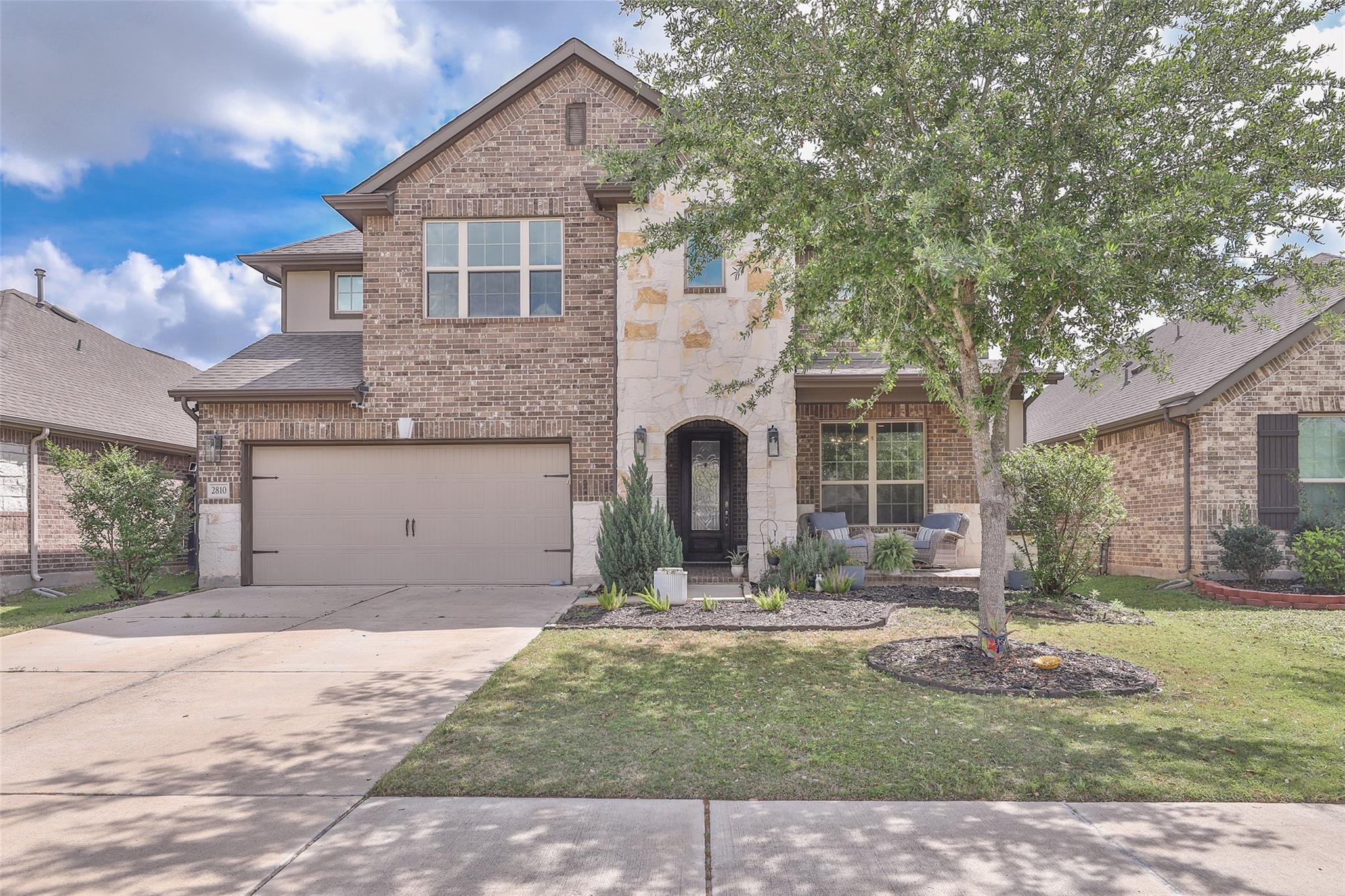 2810 Bluesage Bluff Drive