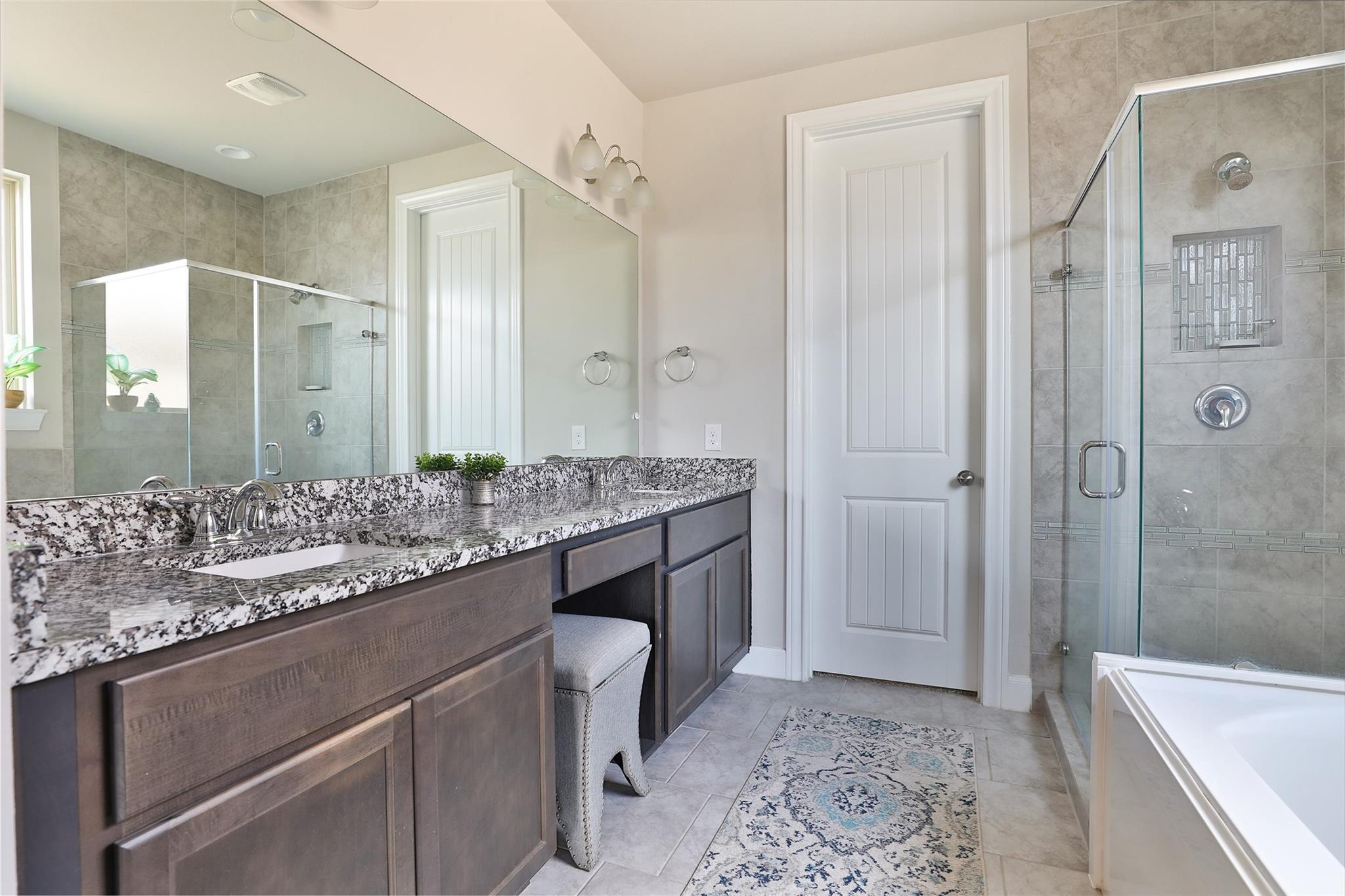 2810 Bluesage Bluff Drive