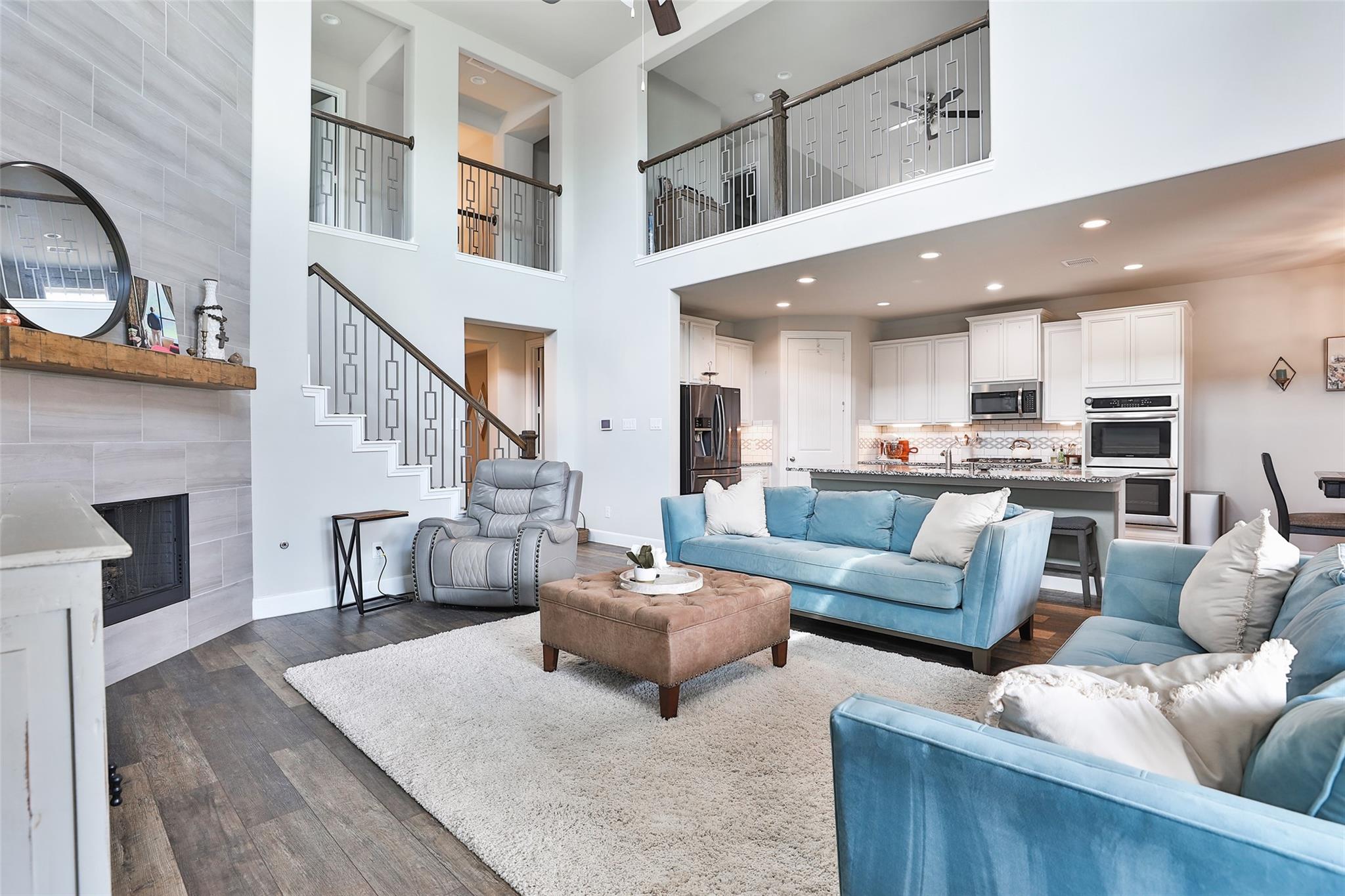 2810 Bluesage Bluff Drive