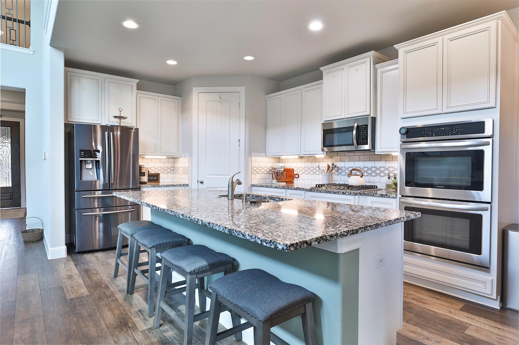 2810 Bluesage Bluff Drive