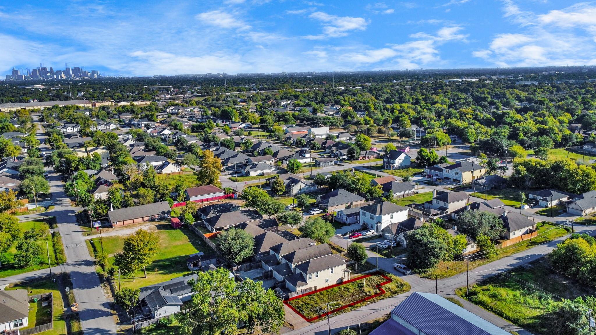 8232 Colonial Lane, Houston