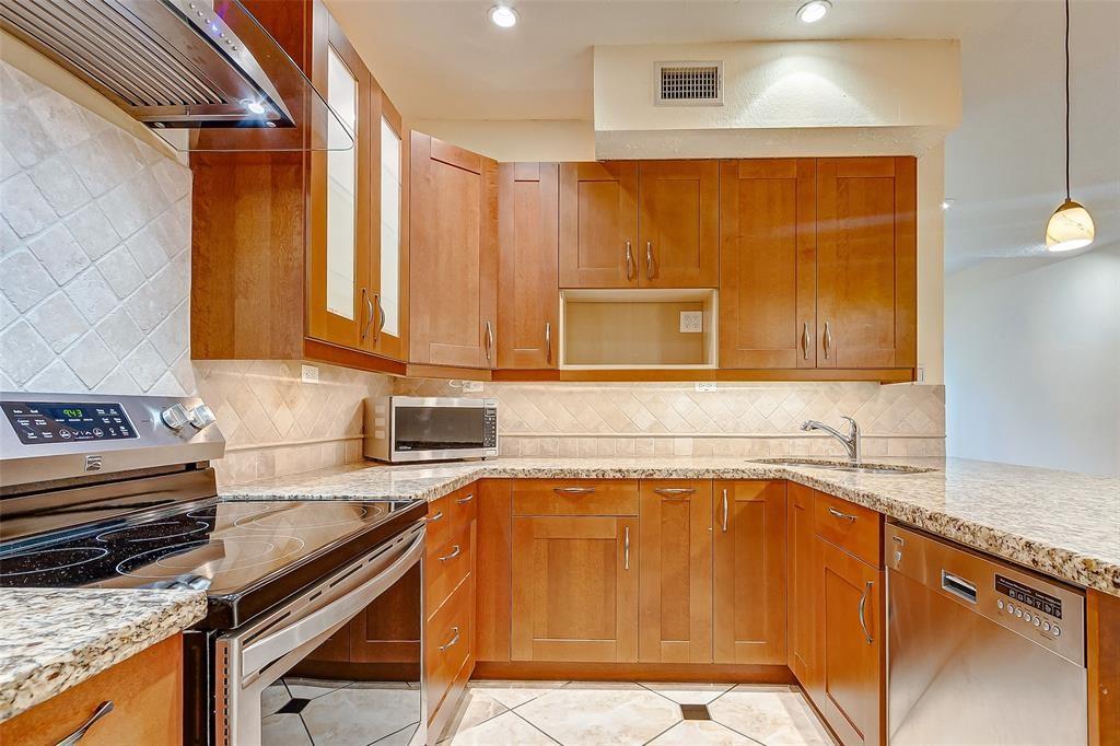 7350 Kirby Drive # 5