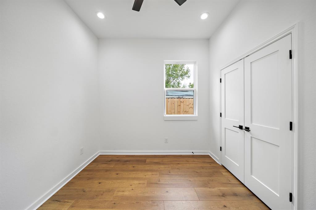 7315 Eisenhower Road Unit: A/B