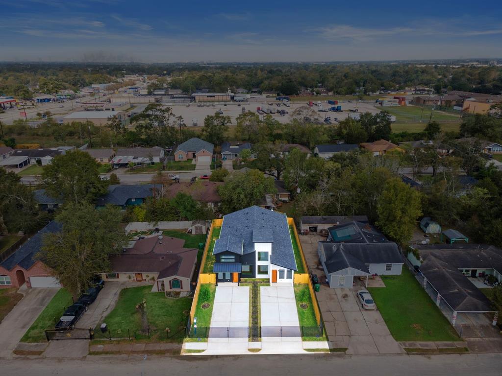 7315 Eisenhower Road Unit: A/B