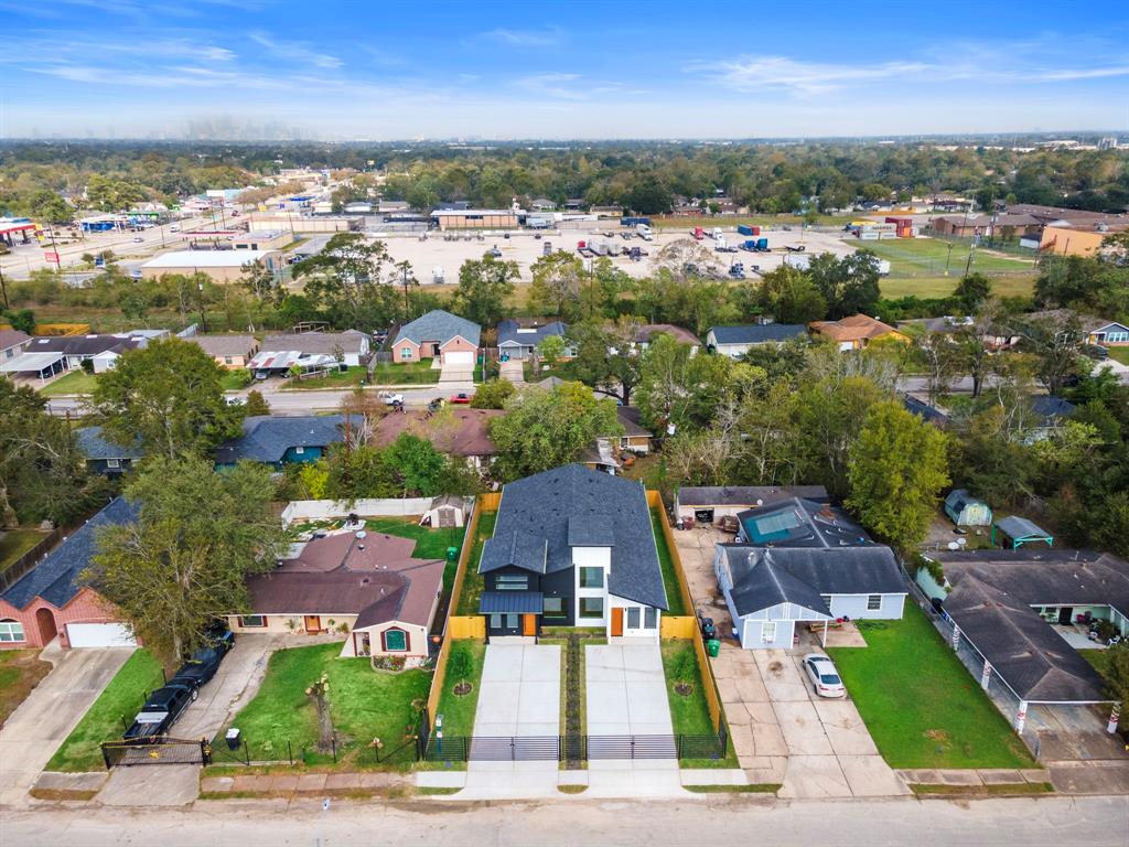 7315 Eisenhower Road Unit: A/B