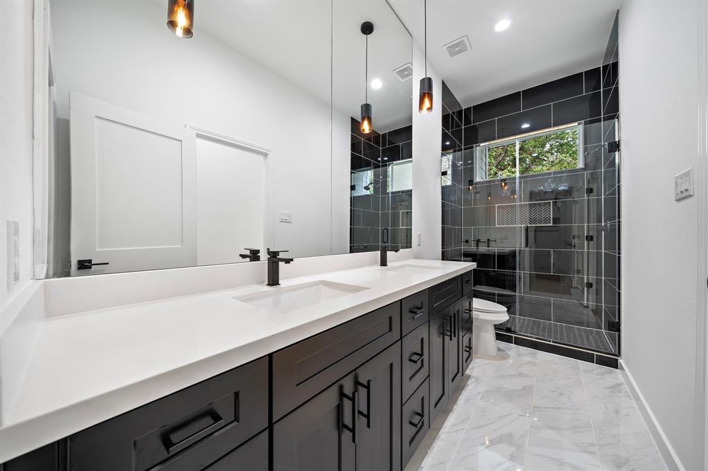 7315 Eisenhower Road Unit: A/B
