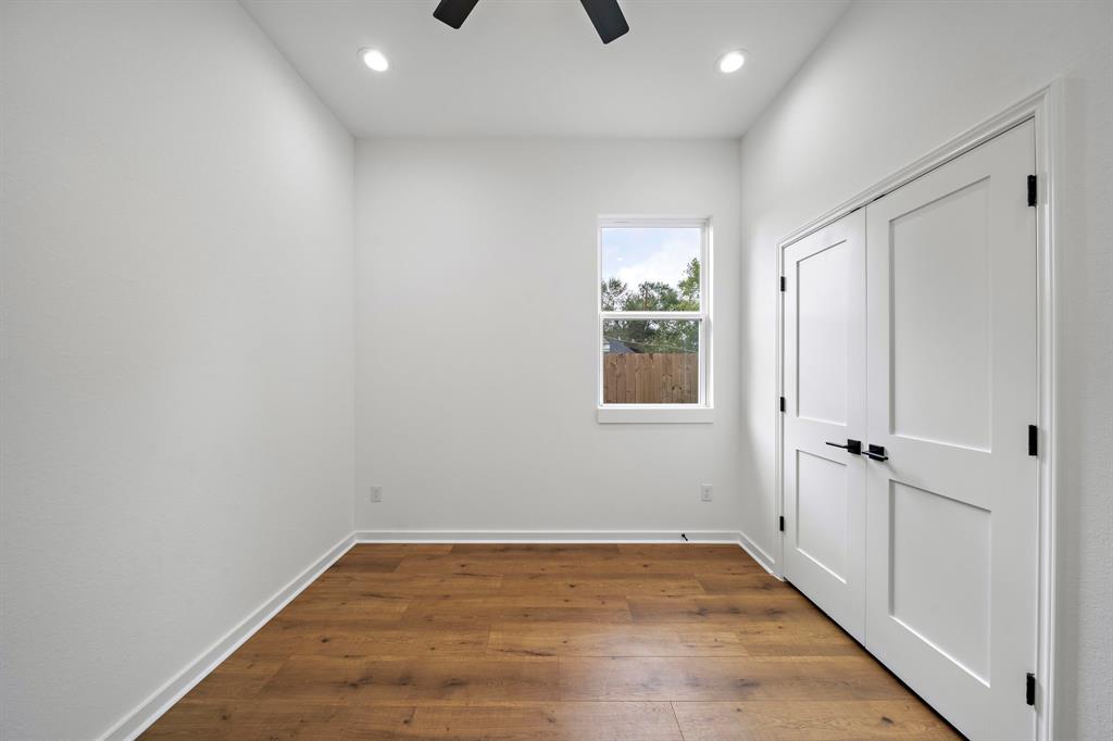 7315 Eisenhower Road Unit: A/B