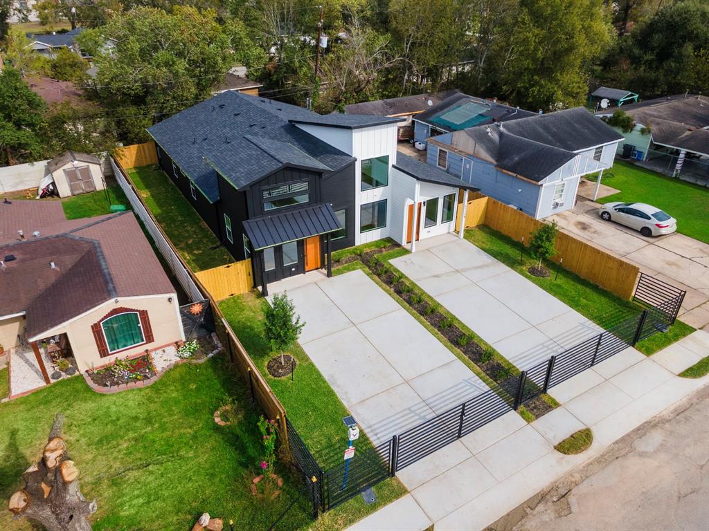 7315 Eisenhower Road Unit: A/B