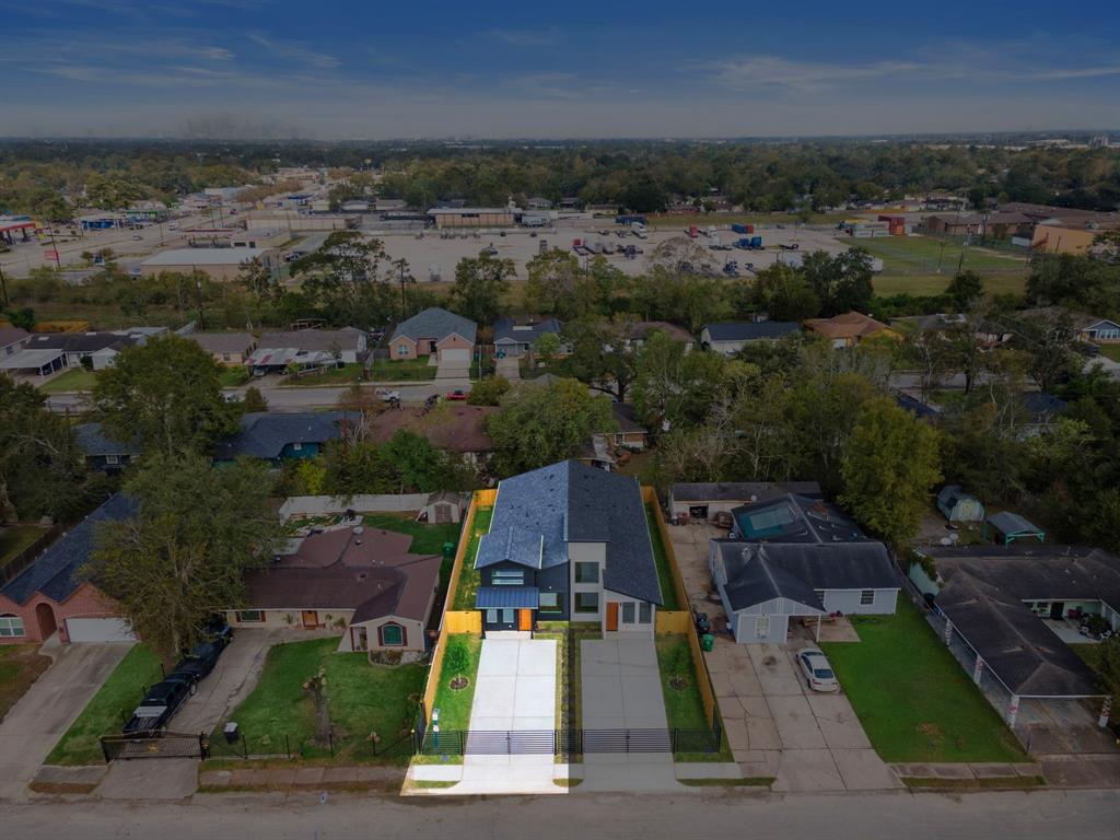 7315 Eisenhower Road Unit: A/B