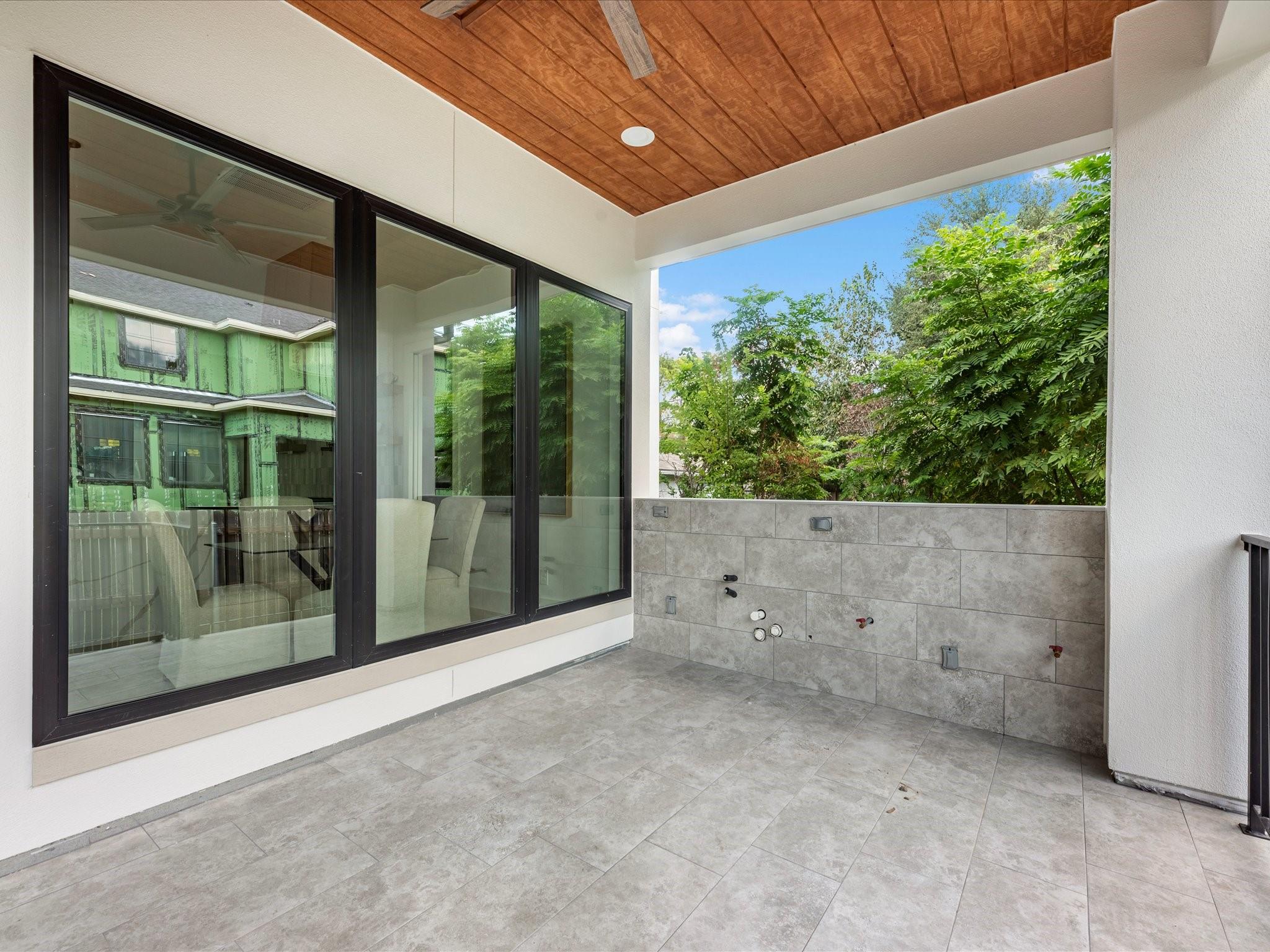 811 Woodstock Street