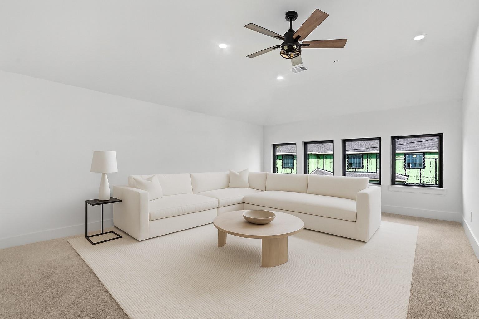 811 Woodstock Street