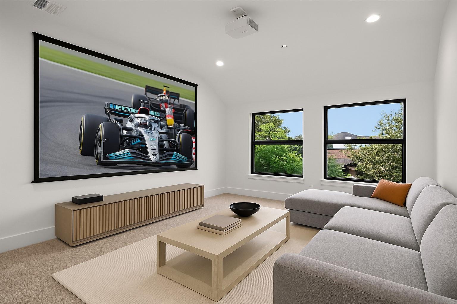 811 Woodstock Street