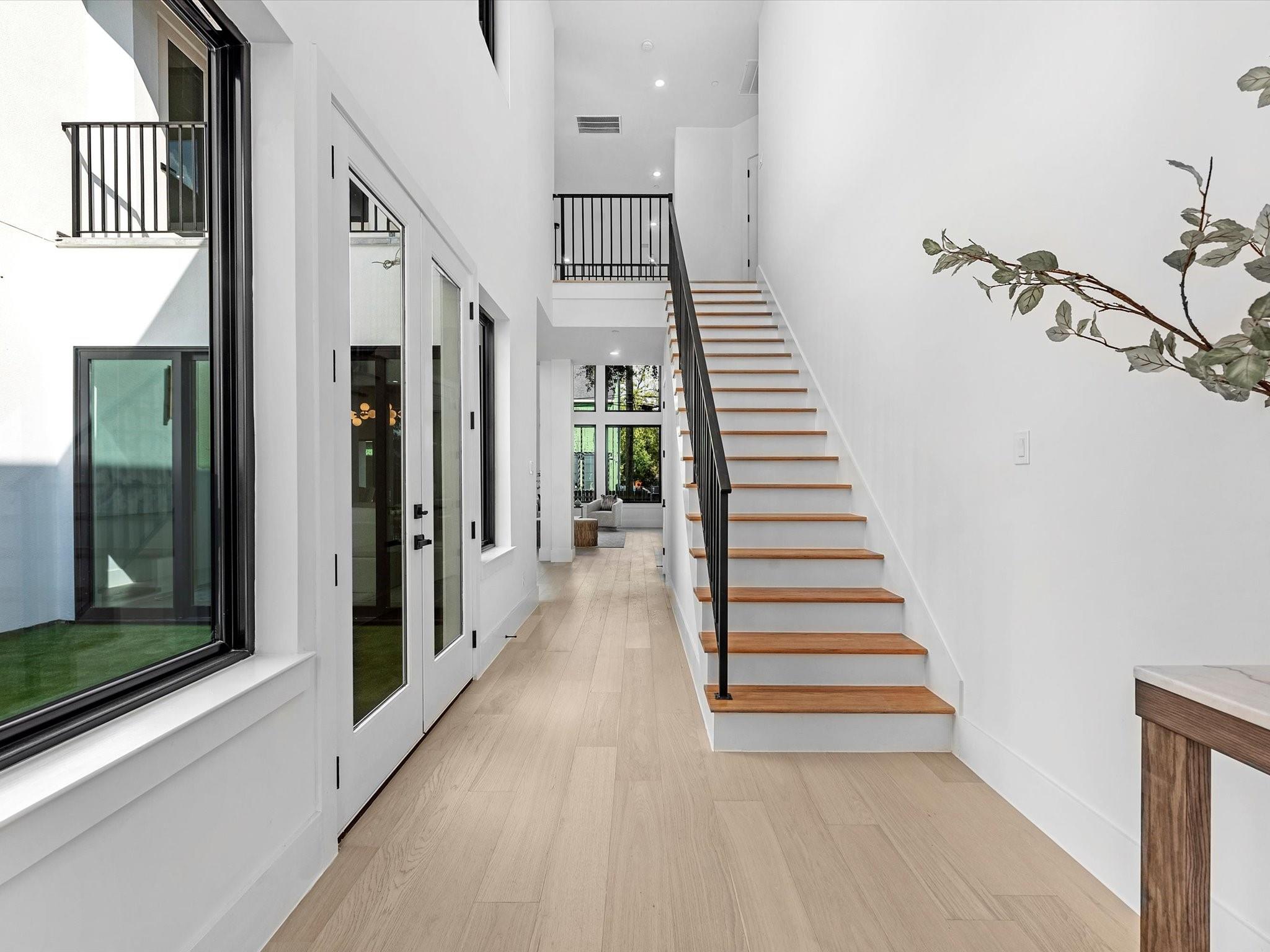 811 Woodstock Street