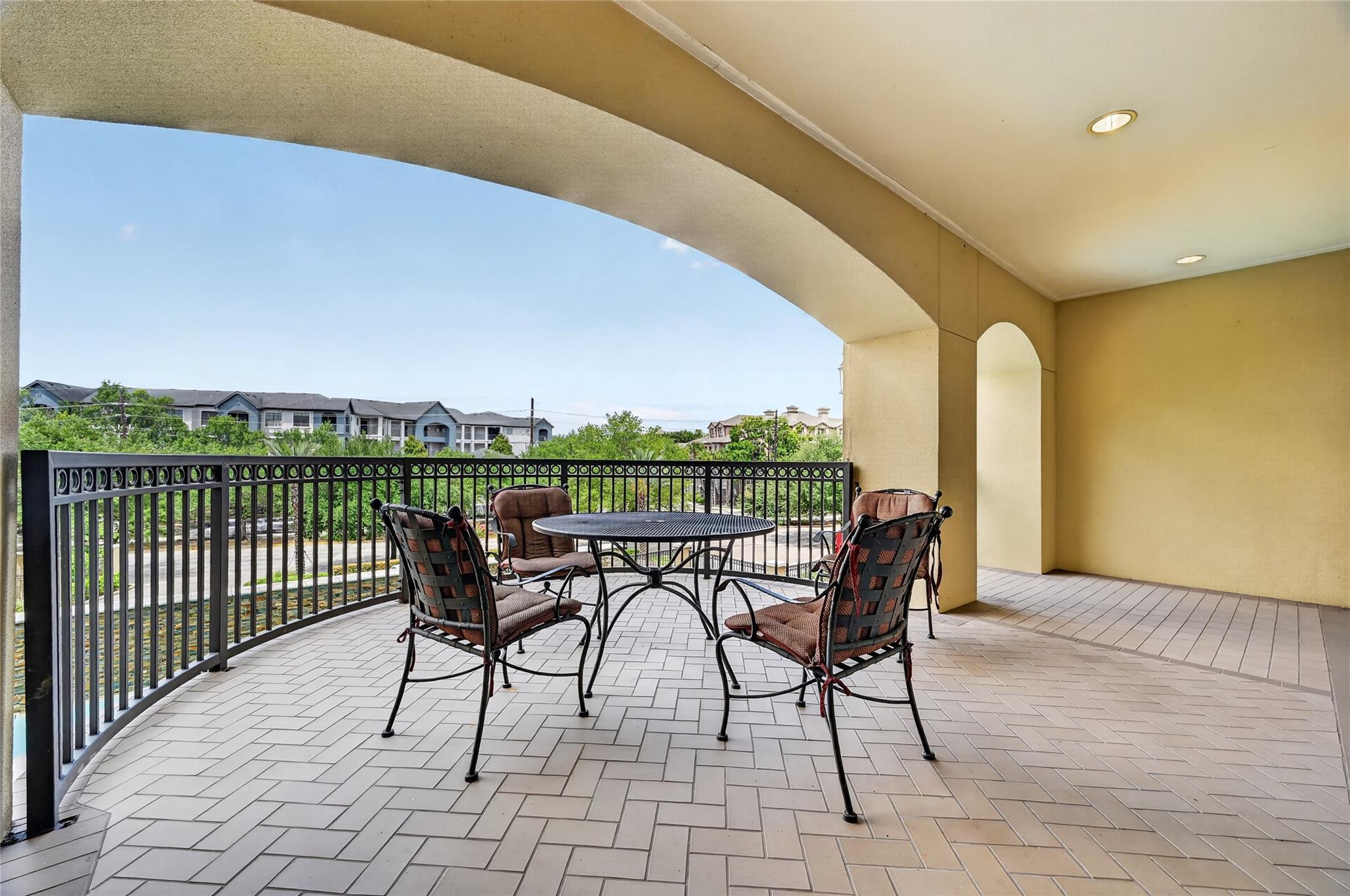 7575 Kirby Drive # 2201