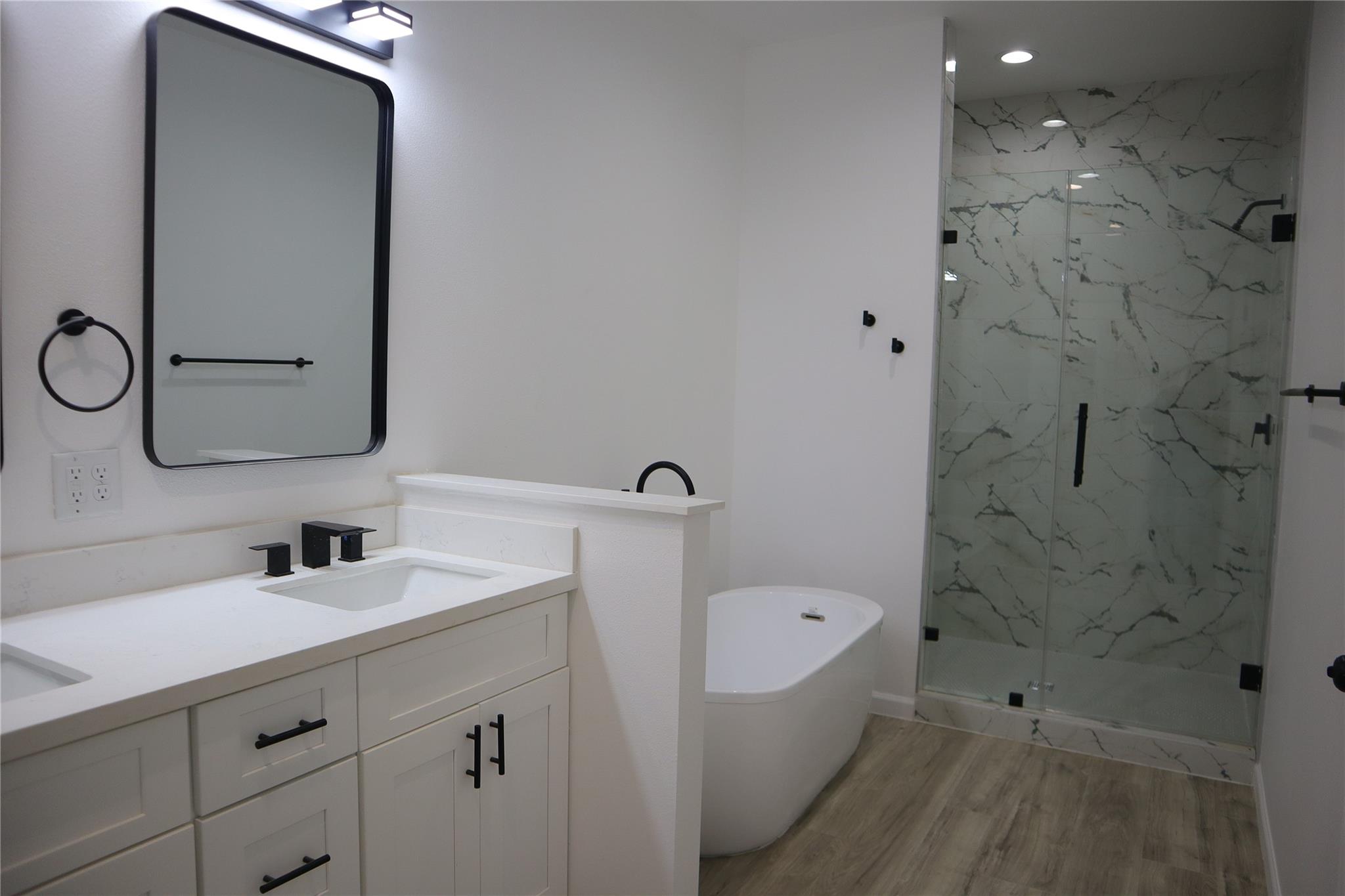 5214 Rue St Unit A/B Street