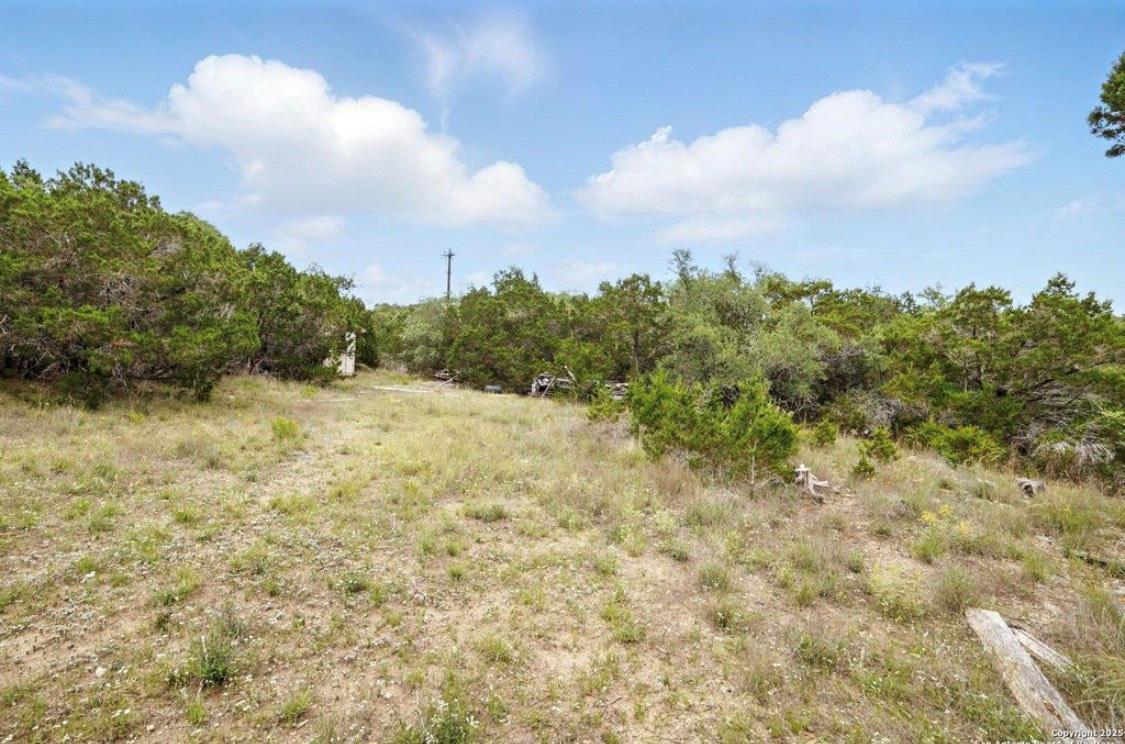 1123 Summit Bluff