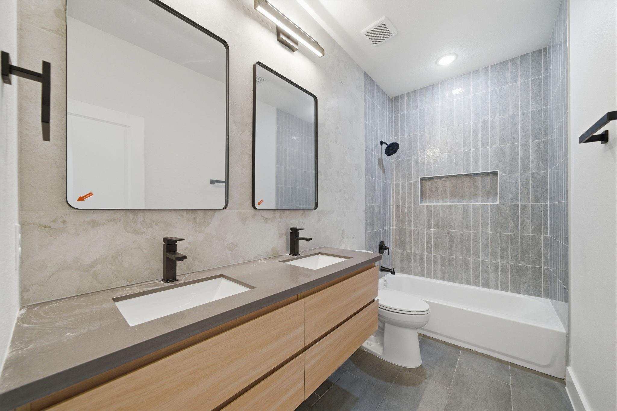 9030 Brandon Street Unit: A/B