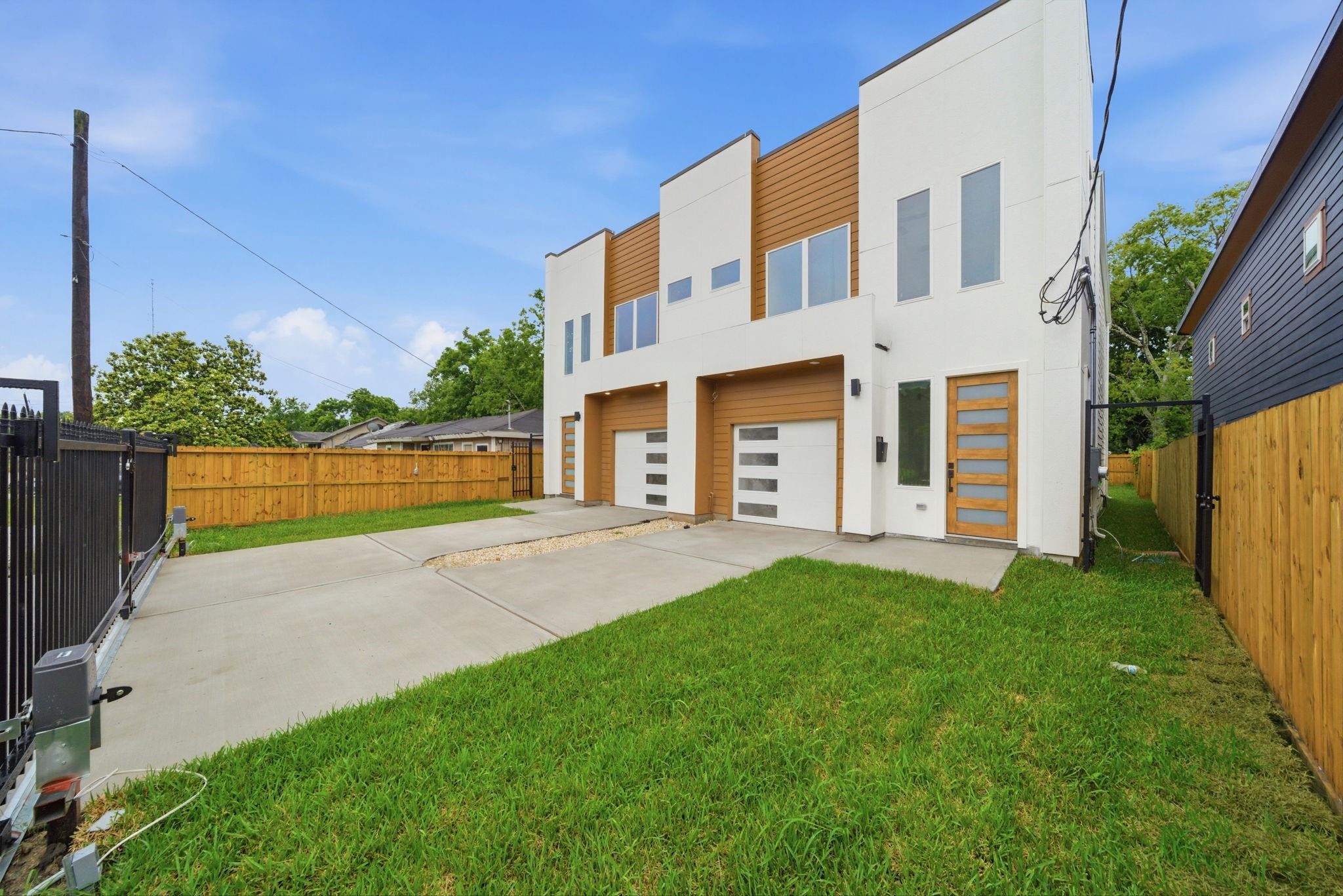 9030 Brandon Street Unit: A/B