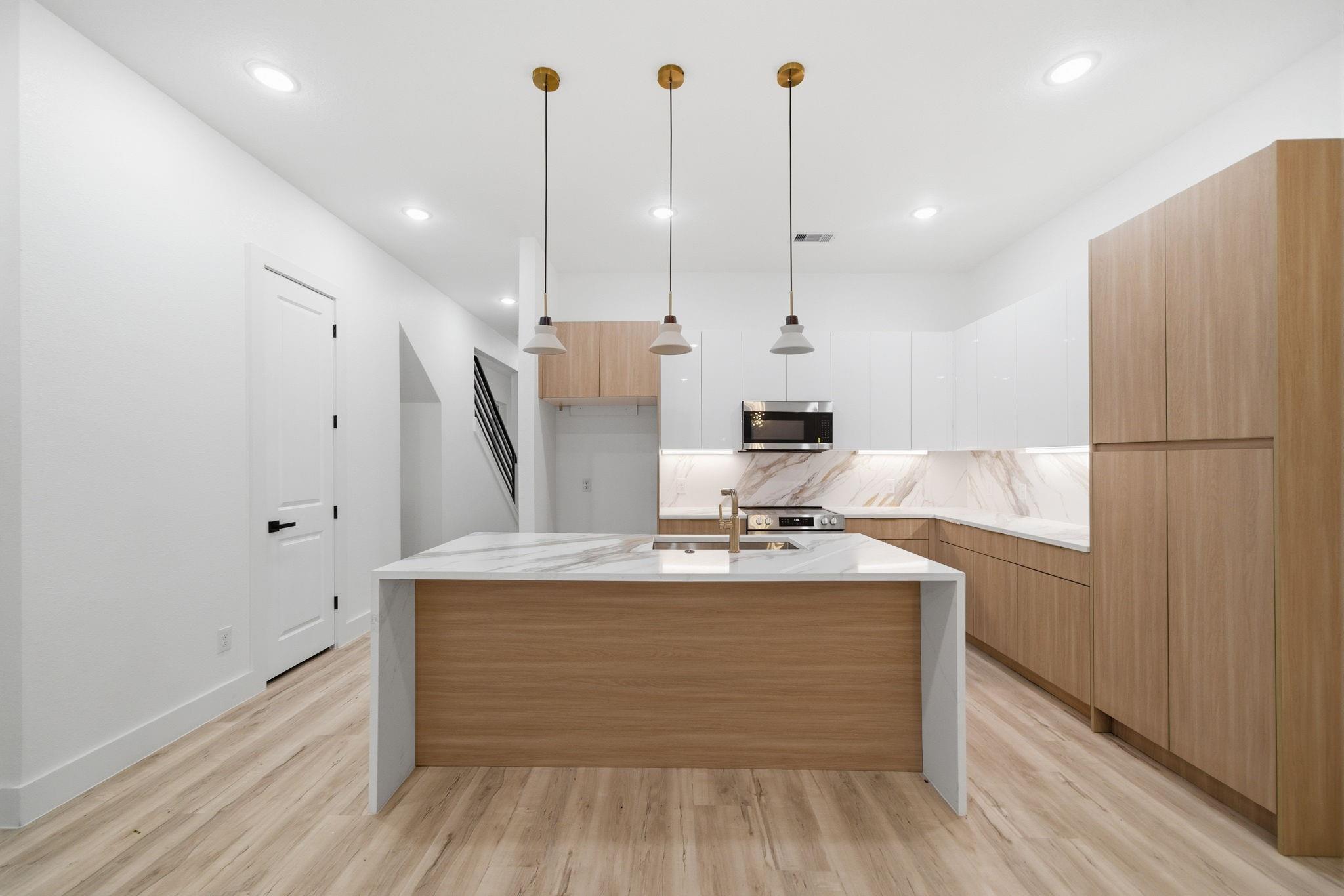 9030 Brandon Street Unit: A/B