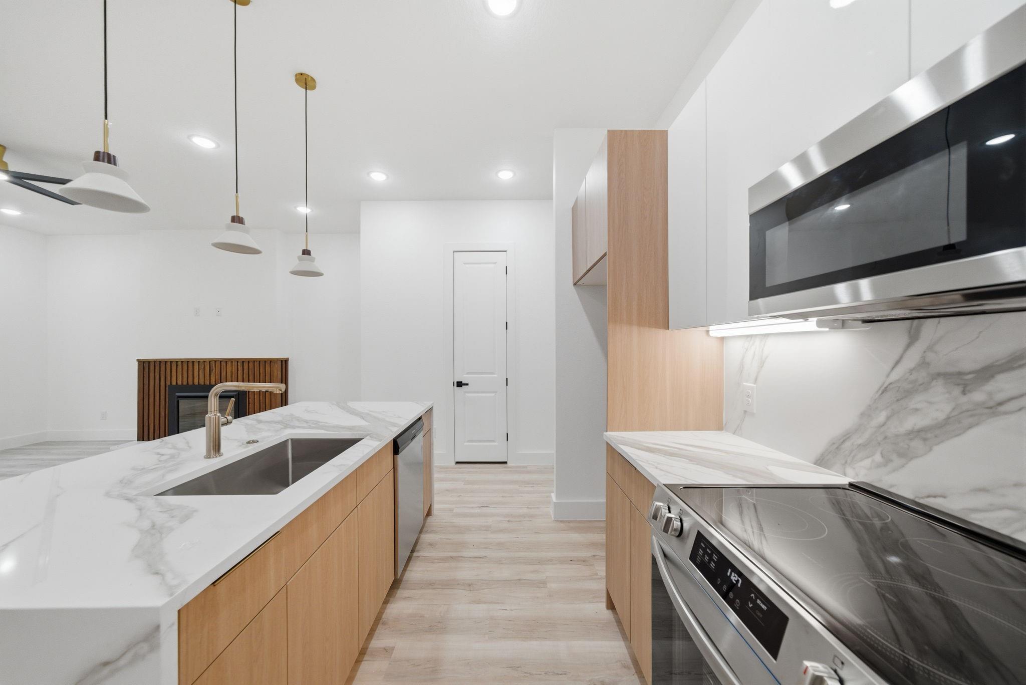 9030 Brandon Street Unit: A/B