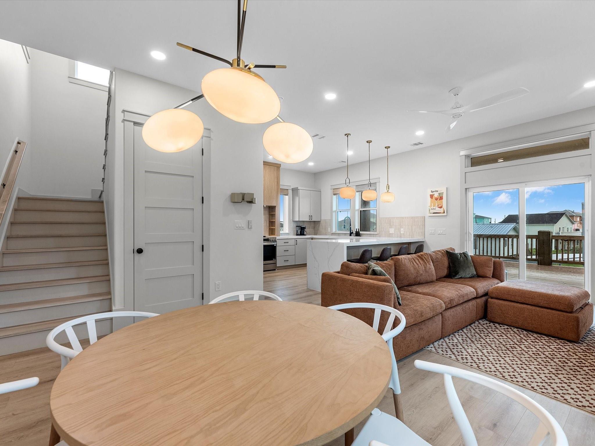 1998 Royalville Court