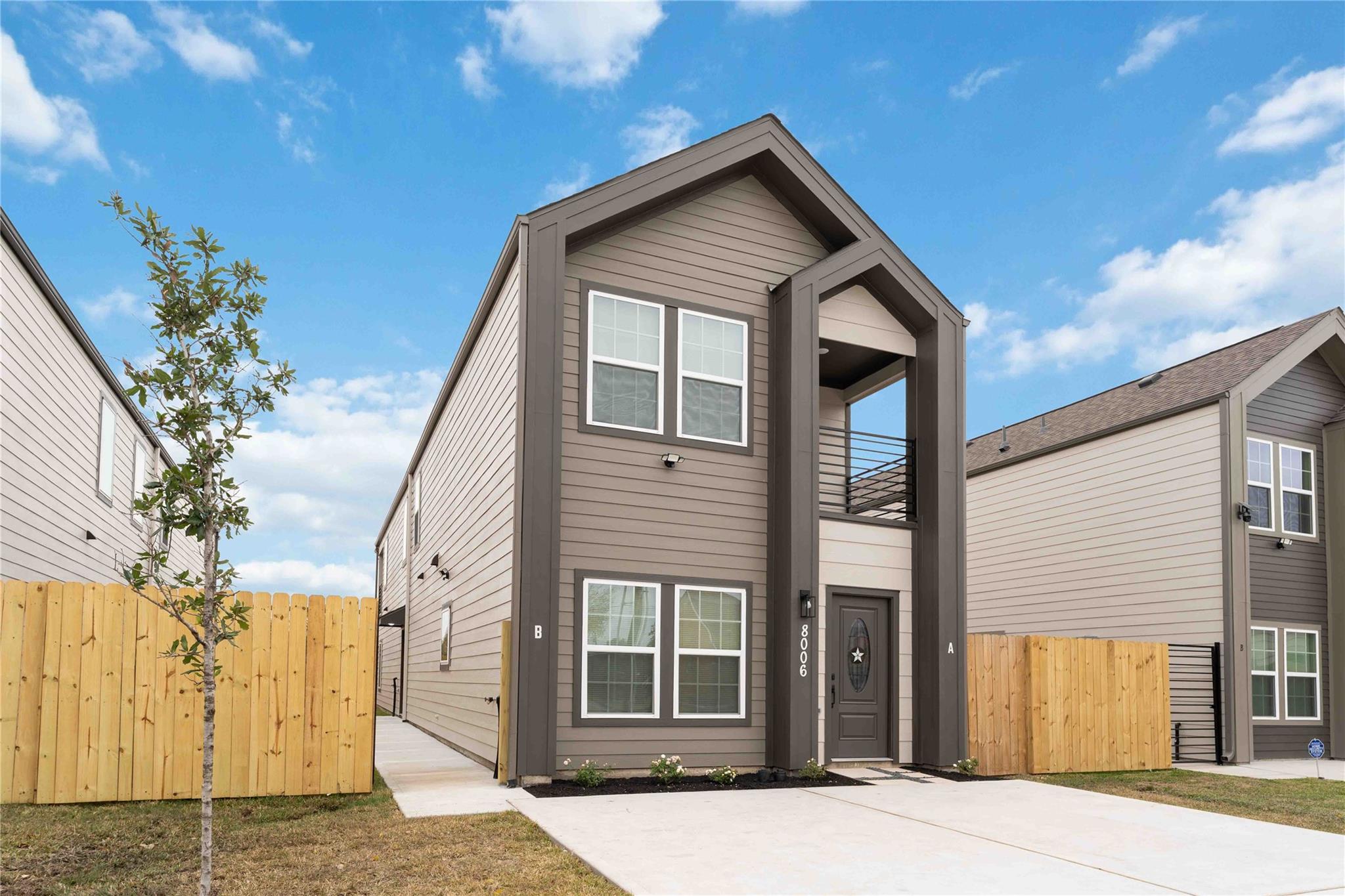 8006 Birmingham Street Unit: A/B