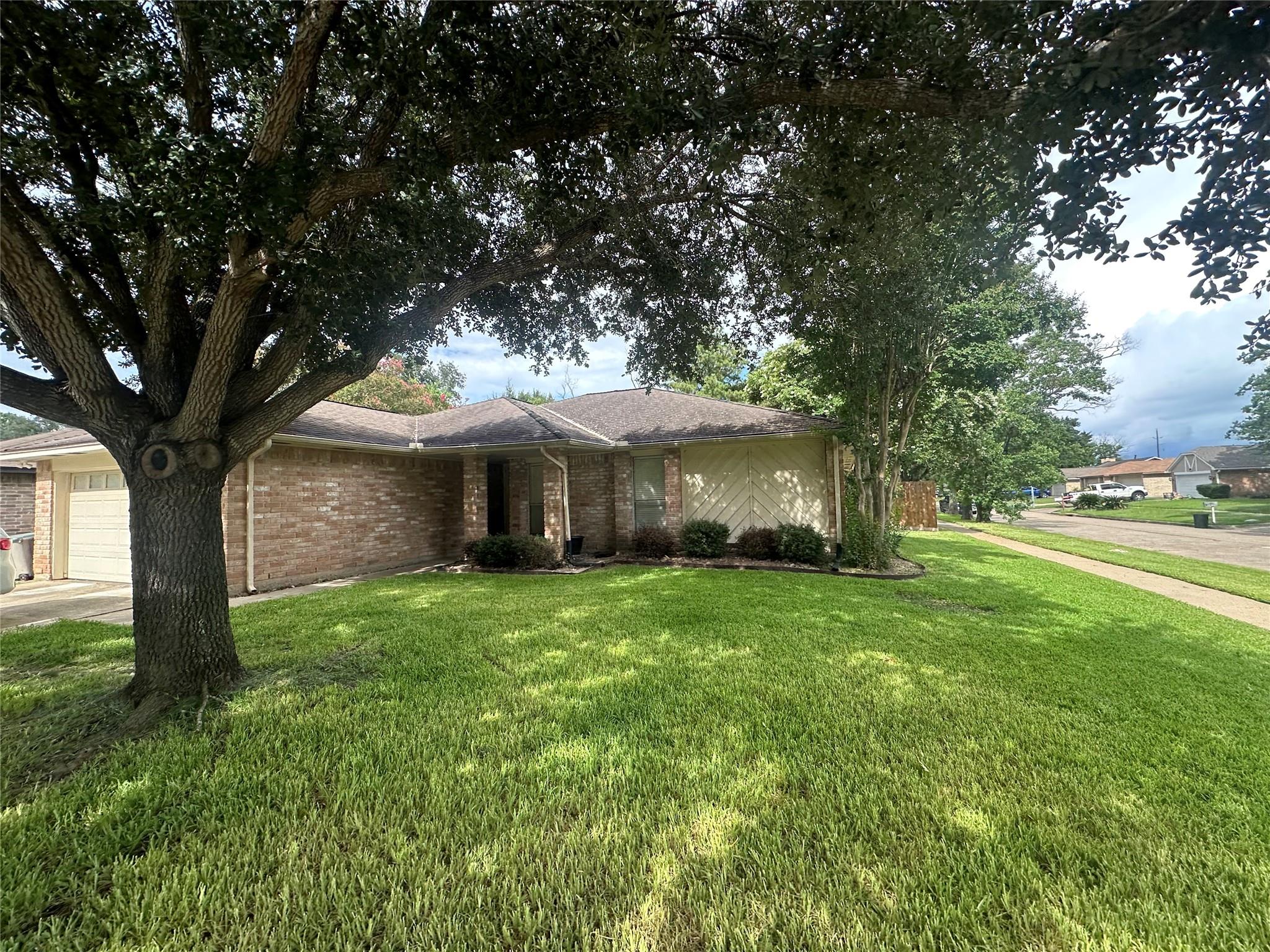 22151 Pearl Lake Drive